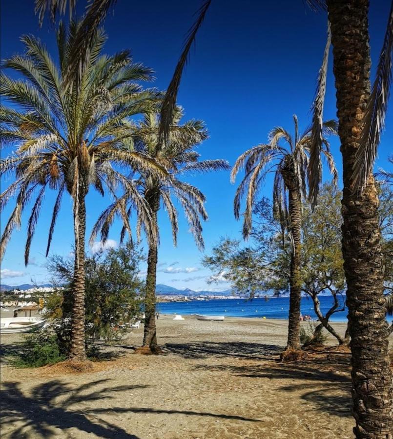 Stylish 3 Bed House 2 Bathrooms, With Patio, Roof Terrace And Communal Pool 5 Minutes Away From The Beautiful Spanish White Village Of Casares Pueblo And Only 20 Mins From The Sea Exterior foto
